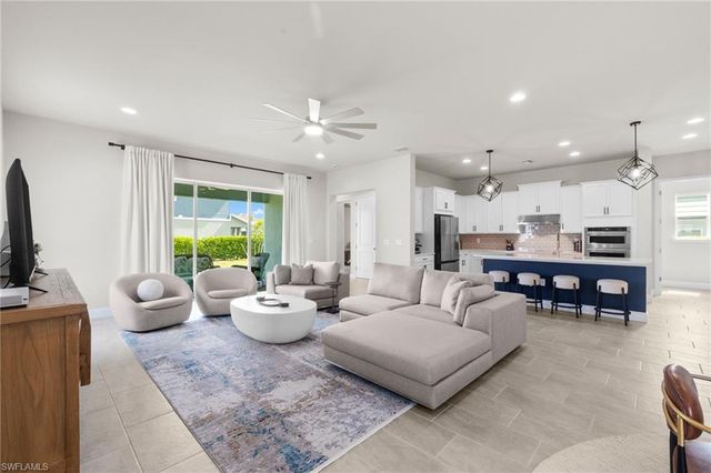 3419 Pilot CIR, Naples, FL 34120