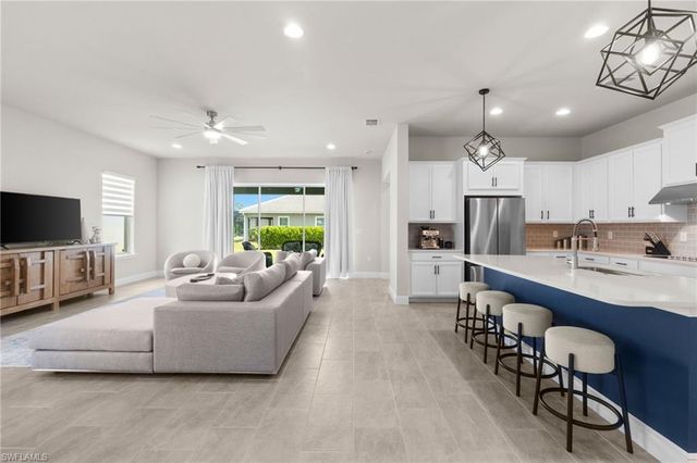 3419 Pilot CIR, Naples, FL 34120