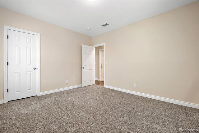 2080 Gladstone Street, Detroit, MI 48206