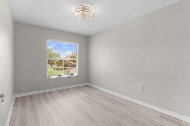 5308 BOWLINE COURT, Oxford, FL 34484