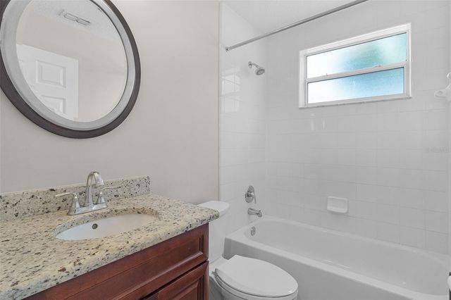 5308 BOWLINE COURT, Oxford, FL 34484