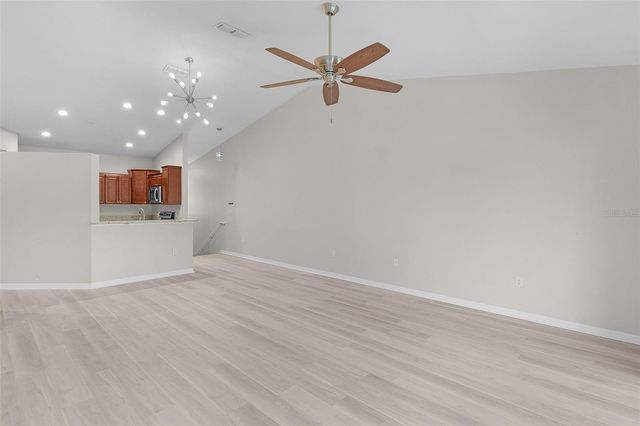 5308 BOWLINE COURT, Oxford, FL 34484