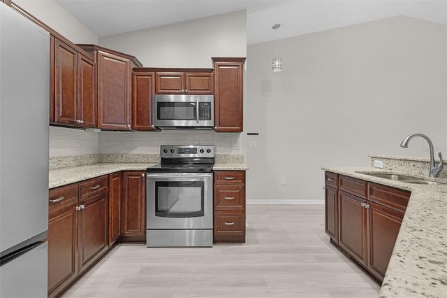 5308 BOWLINE COURT, Oxford, FL 34484