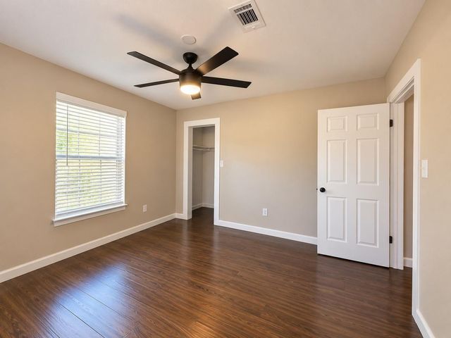 676 Ravensworth Drive, Conroe, TX 77302