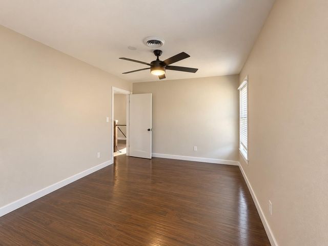 676 Ravensworth Drive, Conroe, TX 77302