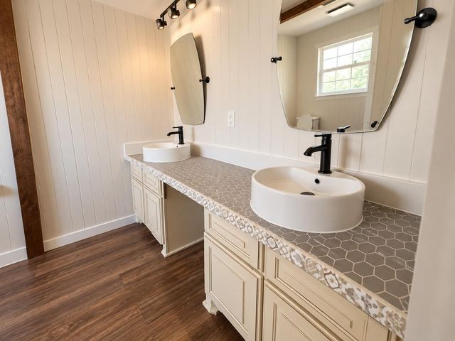 676 Ravensworth Drive, Conroe, TX 77302