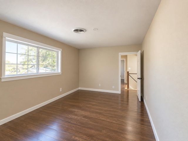 676 Ravensworth Drive, Conroe, TX 77302