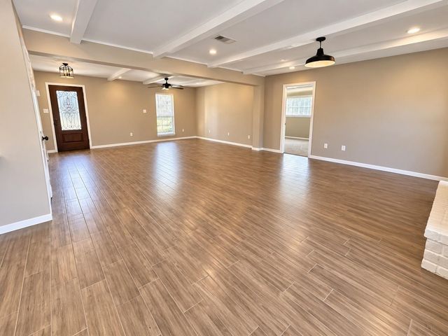 676 Ravensworth Drive, Conroe, TX 77302