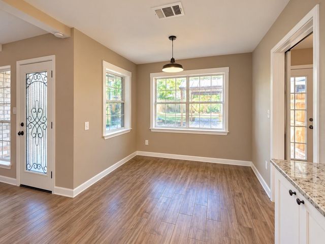 676 Ravensworth Drive, Conroe, TX 77302
