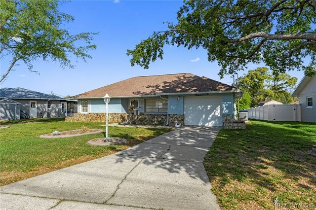 605 W Buttonbush Drive, Beverly Hills, FL 34465