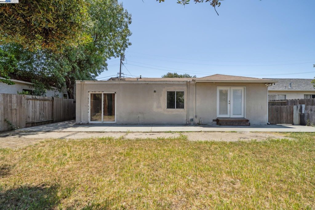 property-img