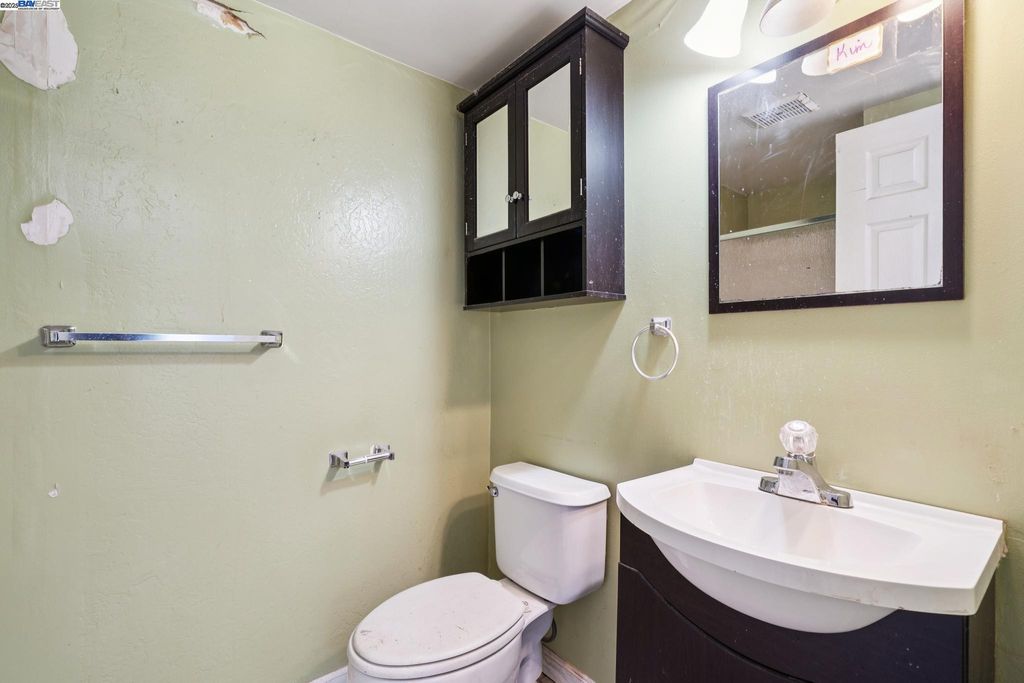 property-img