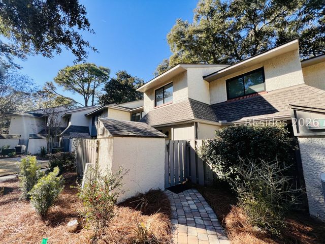 43 Folly Field Rd Apt 17, Hilton Head Island, SC 29928