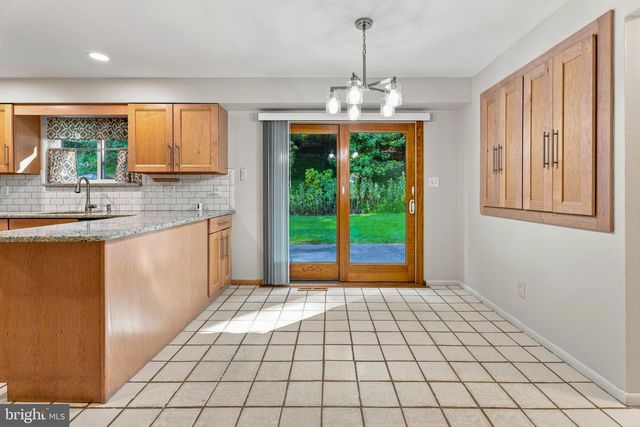 4631 HAWKSBURY RD, Baltimore, MD 21208