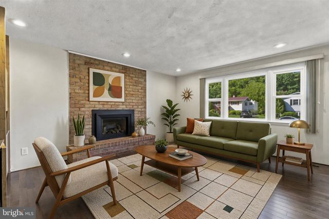 4631 HAWKSBURY RD, Baltimore, MD 21208