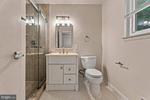 4631 HAWKSBURY RD, Baltimore, MD 21208