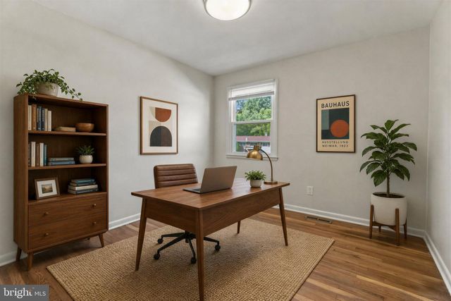 4631 HAWKSBURY RD, Baltimore, MD 21208
