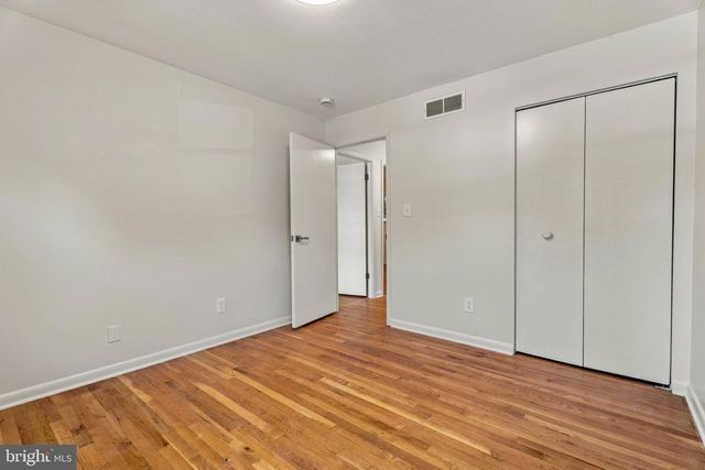 4631 HAWKSBURY RD, Baltimore, MD 21208