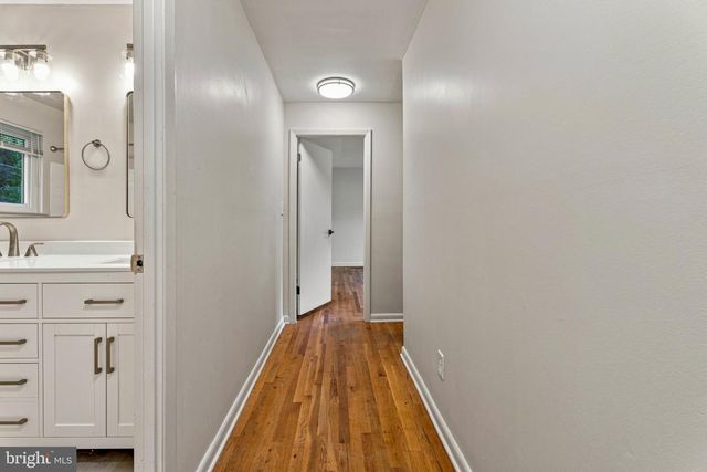 4631 HAWKSBURY RD, Baltimore, MD 21208
