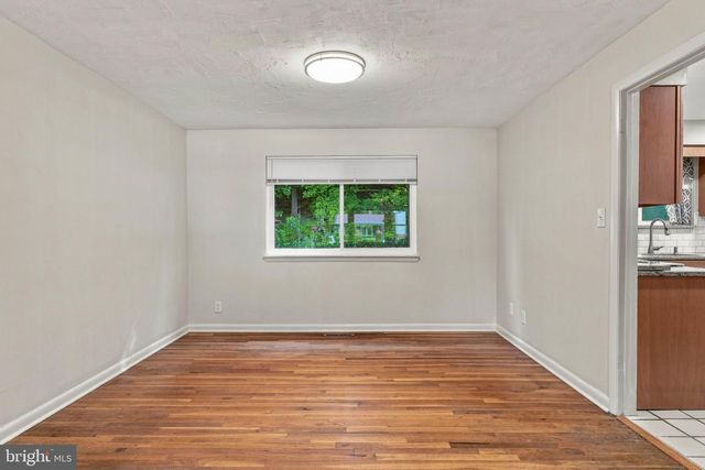 4631 HAWKSBURY RD, Baltimore, MD 21208