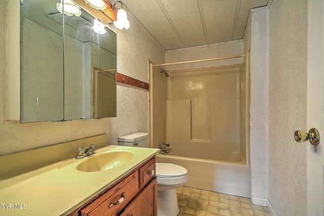 4329 Stanley Valley Road, Church Hill, TN 37642