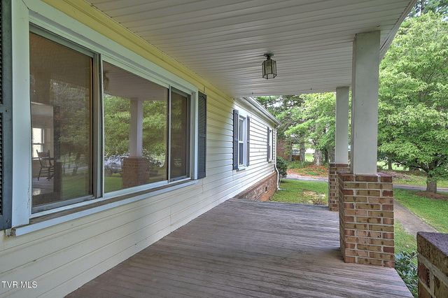 4329 Stanley Valley Road, Church Hill, TN 37642
