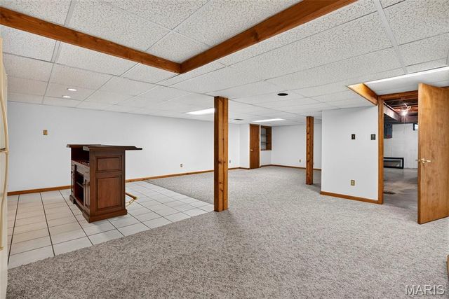1011 Hawthorn Avenue, St Charles, MO 63301