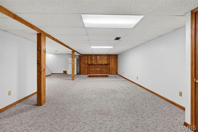 1011 Hawthorn Avenue, St Charles, MO 63301