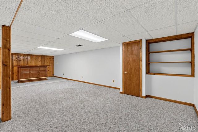 1011 Hawthorn Avenue, St Charles, MO 63301