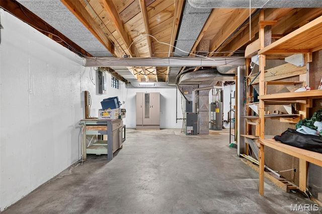 1011 Hawthorn Avenue, St Charles, MO 63301