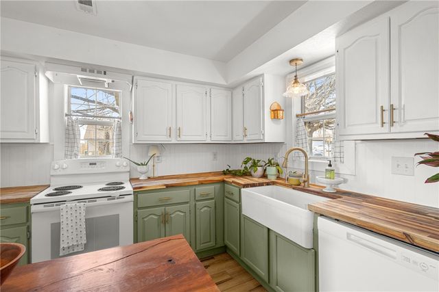 1009 Lilac Street, Rogers, AR 72756