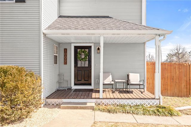 1009 Lilac Street, Rogers, AR 72756