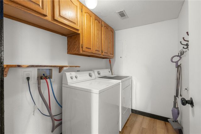 1009 Lilac Street, Rogers, AR 72756