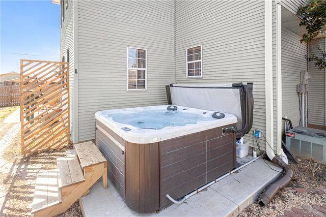 1009 Lilac Street, Rogers, AR 72756