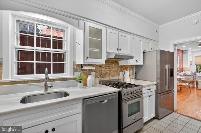 142 D ST SE, Washington, DC 20003