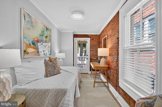 142 D ST SE, Washington, DC 20003