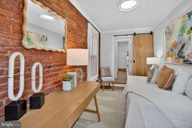 142 D ST SE, Washington, DC 20003