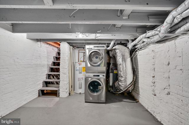 142 D ST SE, Washington, DC 20003