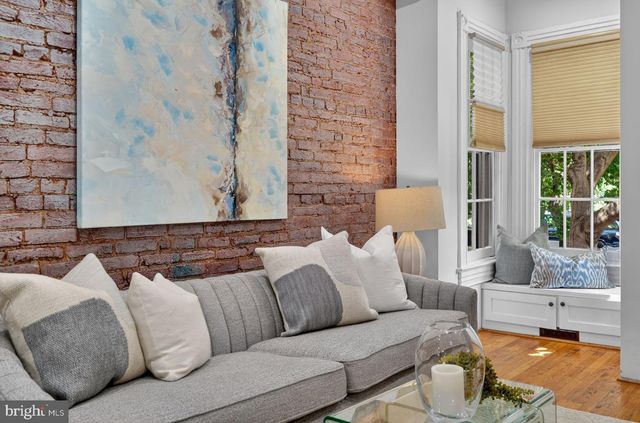 142 D ST SE, Washington, DC 20003