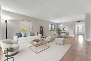 334 LAKEVIEW Drive 204, Weston, FL 33326