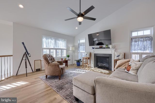 2521 EDGEWOOD LN, York, PA 17403