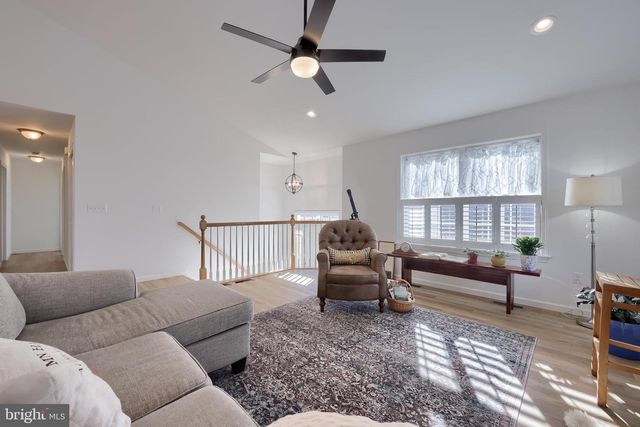 2521 EDGEWOOD LN, York, PA 17403