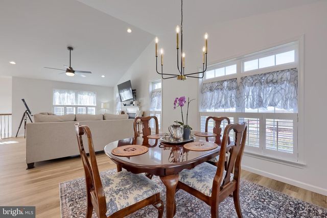 2521 EDGEWOOD LN, York, PA 17403