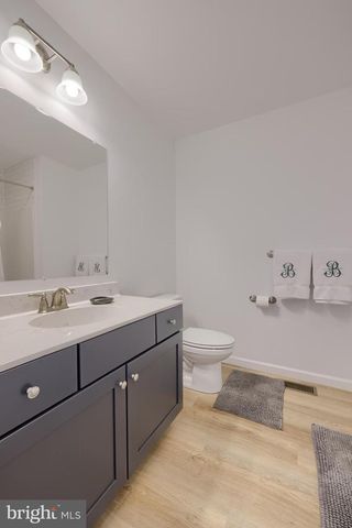 2521 EDGEWOOD LN, York, PA 17403