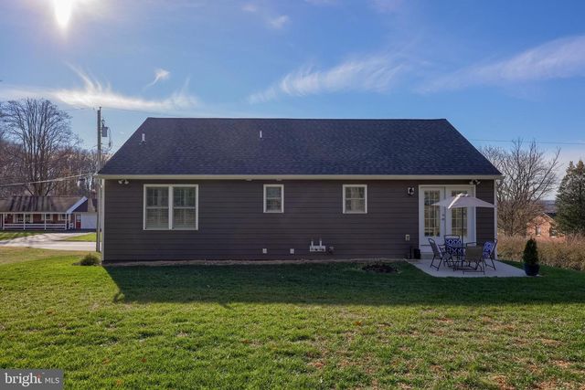 2521 EDGEWOOD LN, York, PA 17403