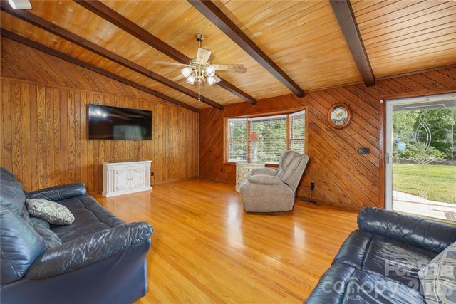 7362 Volunteer Rescue Road, Denton, NC 27239