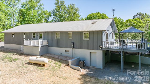 7362 Volunteer Rescue Road, Denton, NC 27239