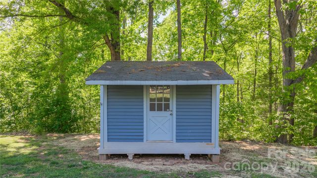 7362 Volunteer Rescue Road, Denton, NC 27239