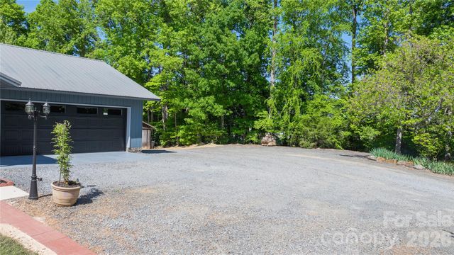 7362 Volunteer Rescue Road, Denton, NC 27239