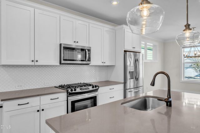 303 Quarter Gate Trace, Chapel Hill, NC 27516